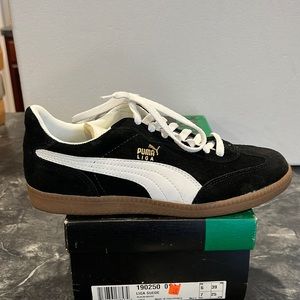 Puma Liga Suede Indoor Soccer Shoes 190250